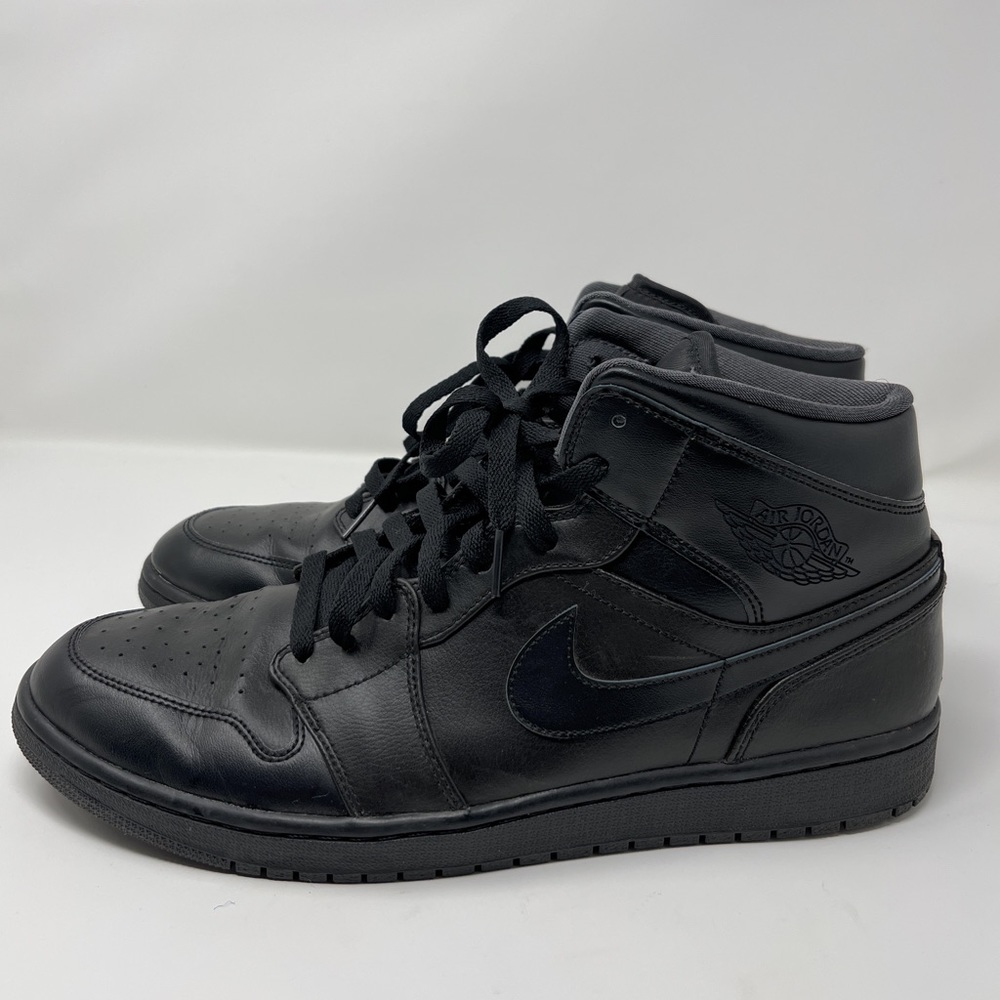 Jordan 1 Mid Triple Black Size 13